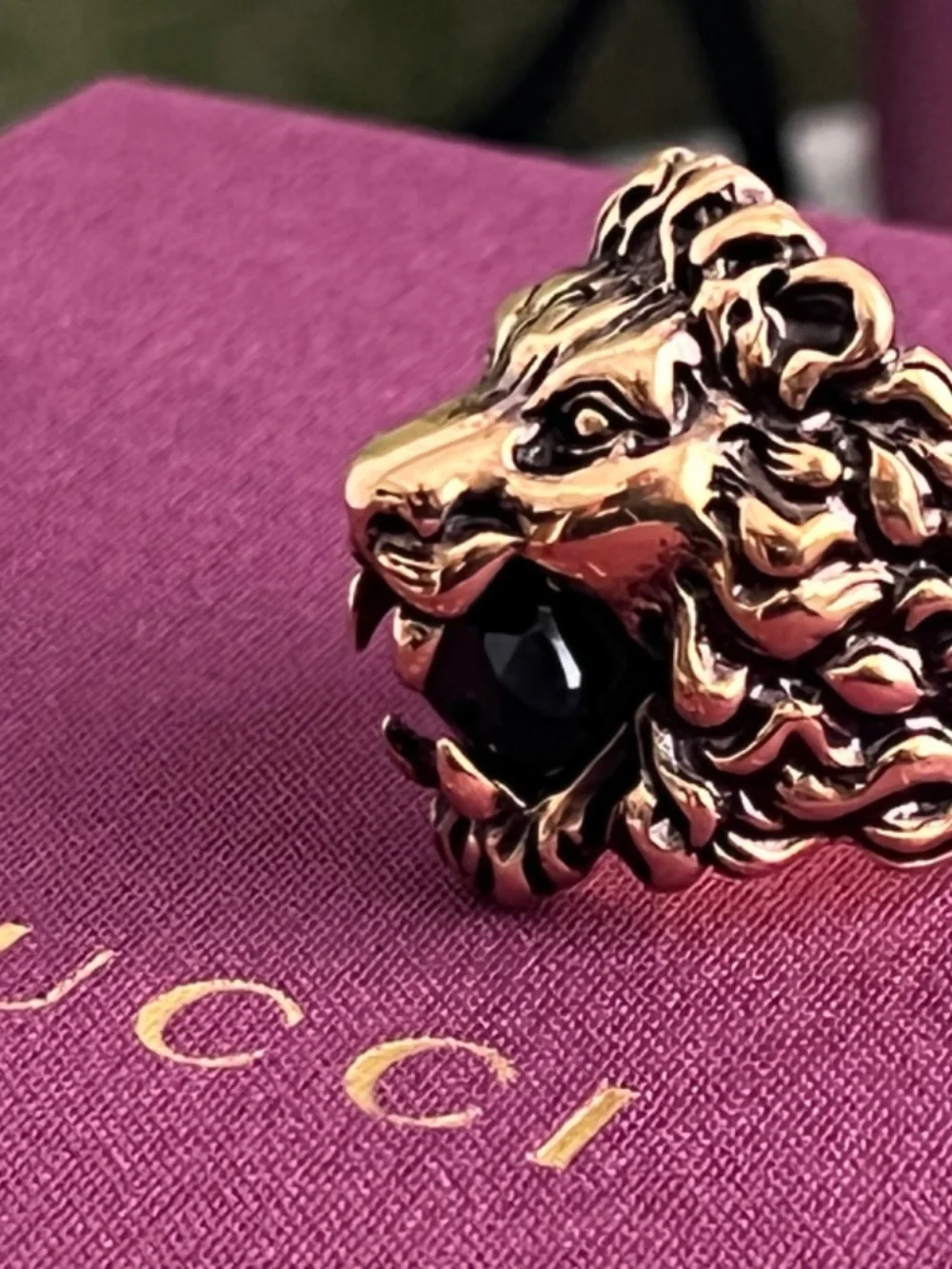 Gucci Lion Head Gold Color Ring with Black Stone Size 23 IT 10.5 US New